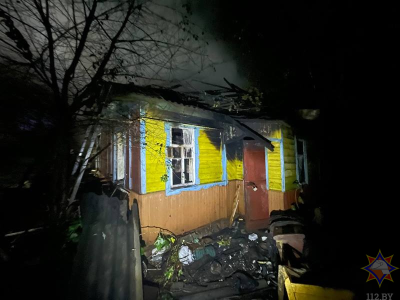 На пожаре в Витебске погиб хозяин дома — причина возгорания устанавливается